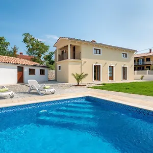 Ferienhaus Tranquil In With Private Swimming Pool, Labin (Istria)